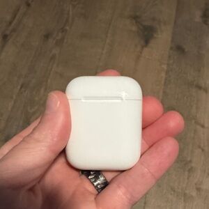 Apple AirPods Gen 1